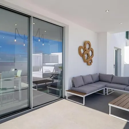 Sea La Vie By Buenavilla