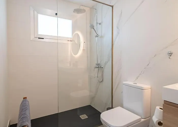 Sea La Vie By Buenavilla