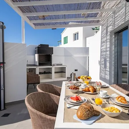 Sea La Vie By Buenavilla